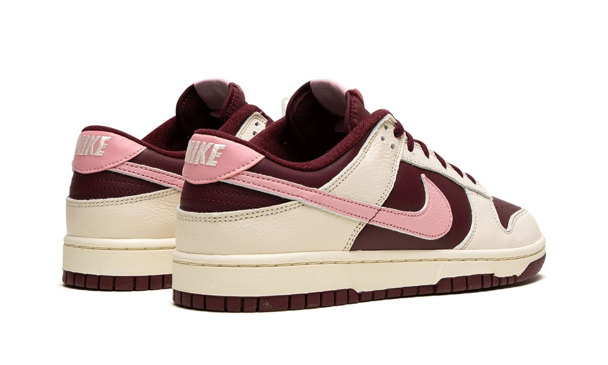 NIKE DUNK LOW RETRO PRM "Valentine's Day 2023"