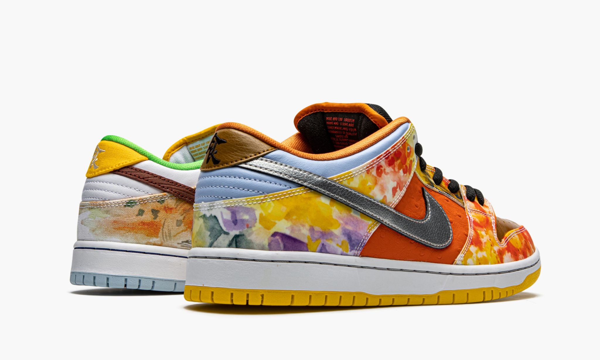 Nike SB Dunk Low Street Hawker (2021)