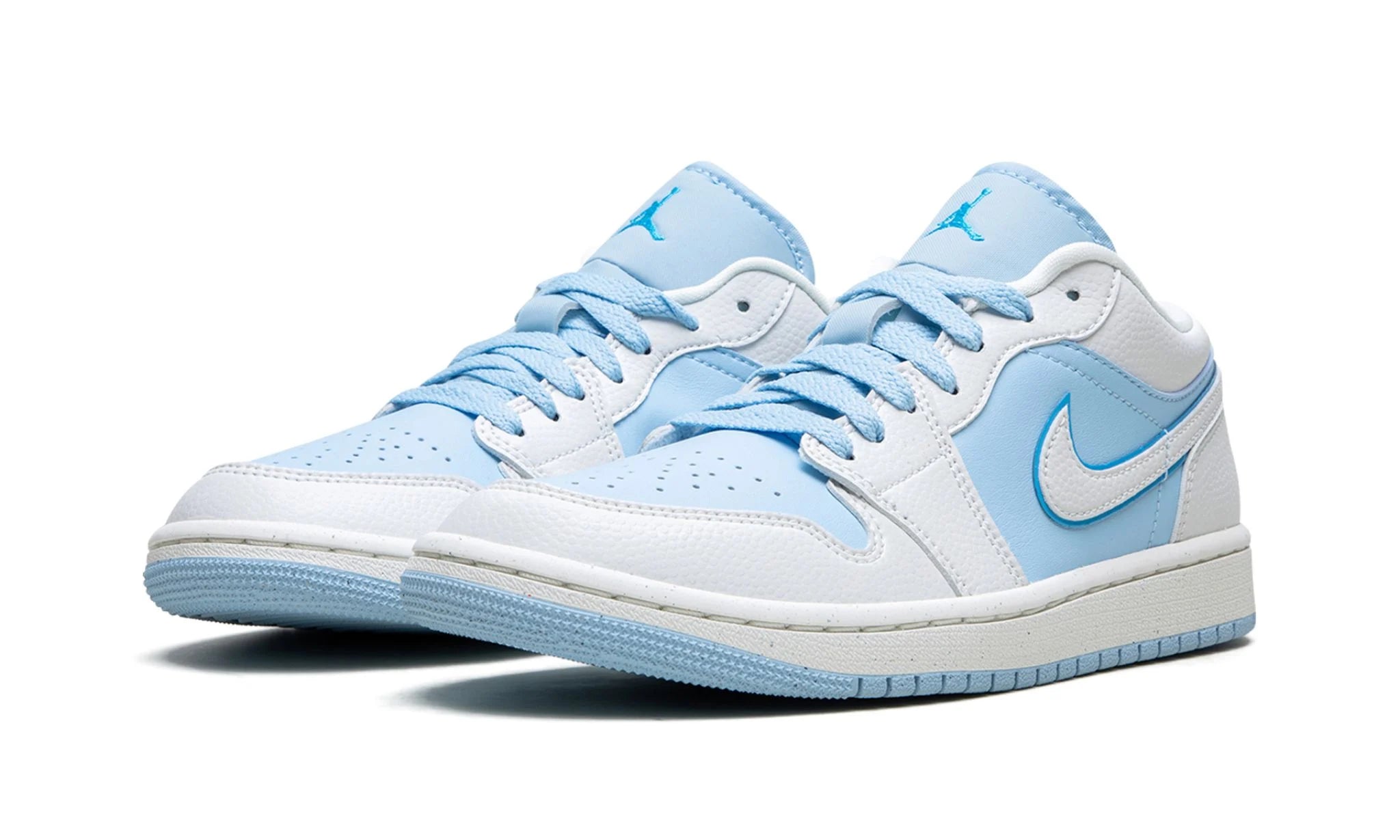 Air Jordan 1 Low (WMNS) “Reverse Ice Blue”