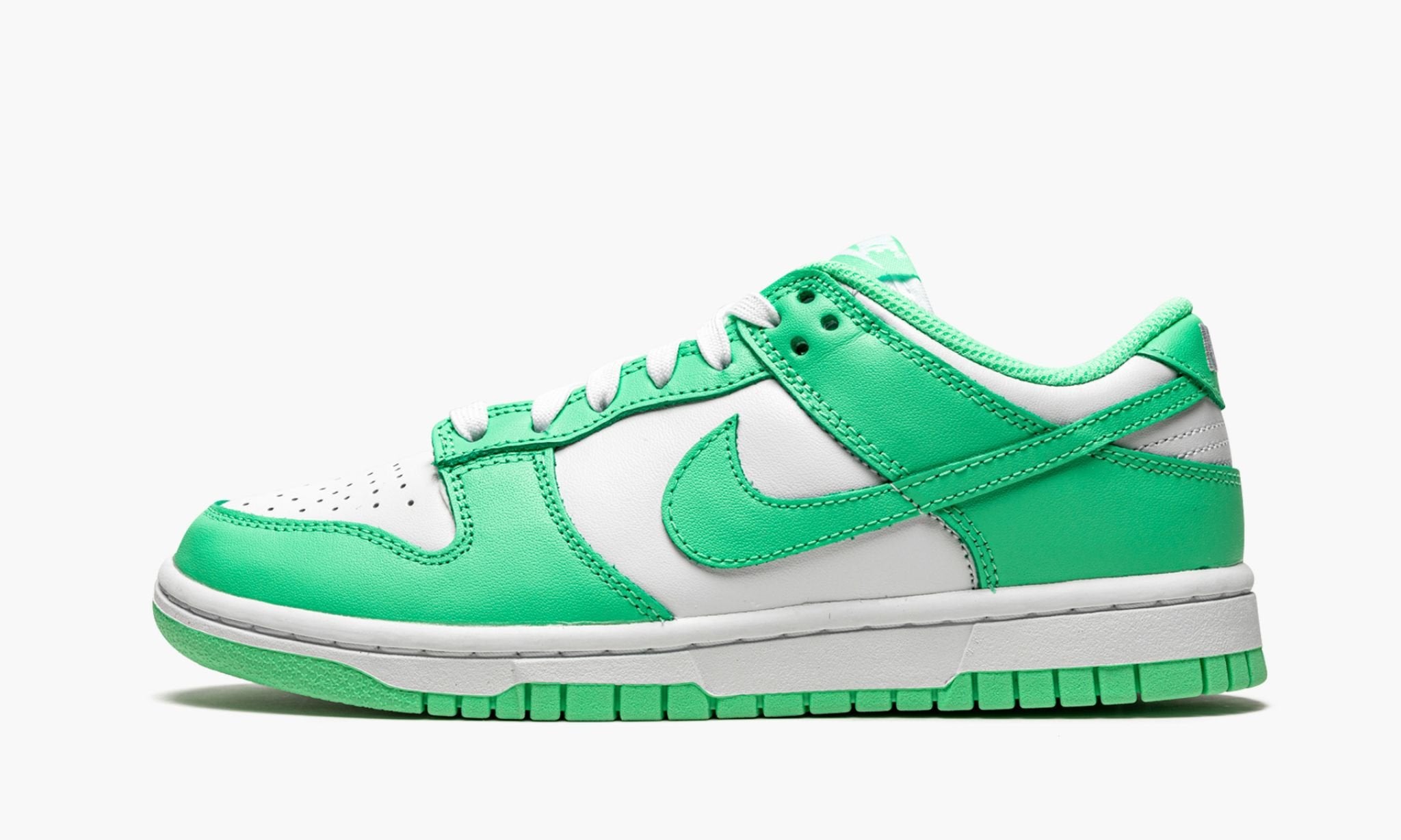 Nike Dunk Low Green Glow (WMNS)