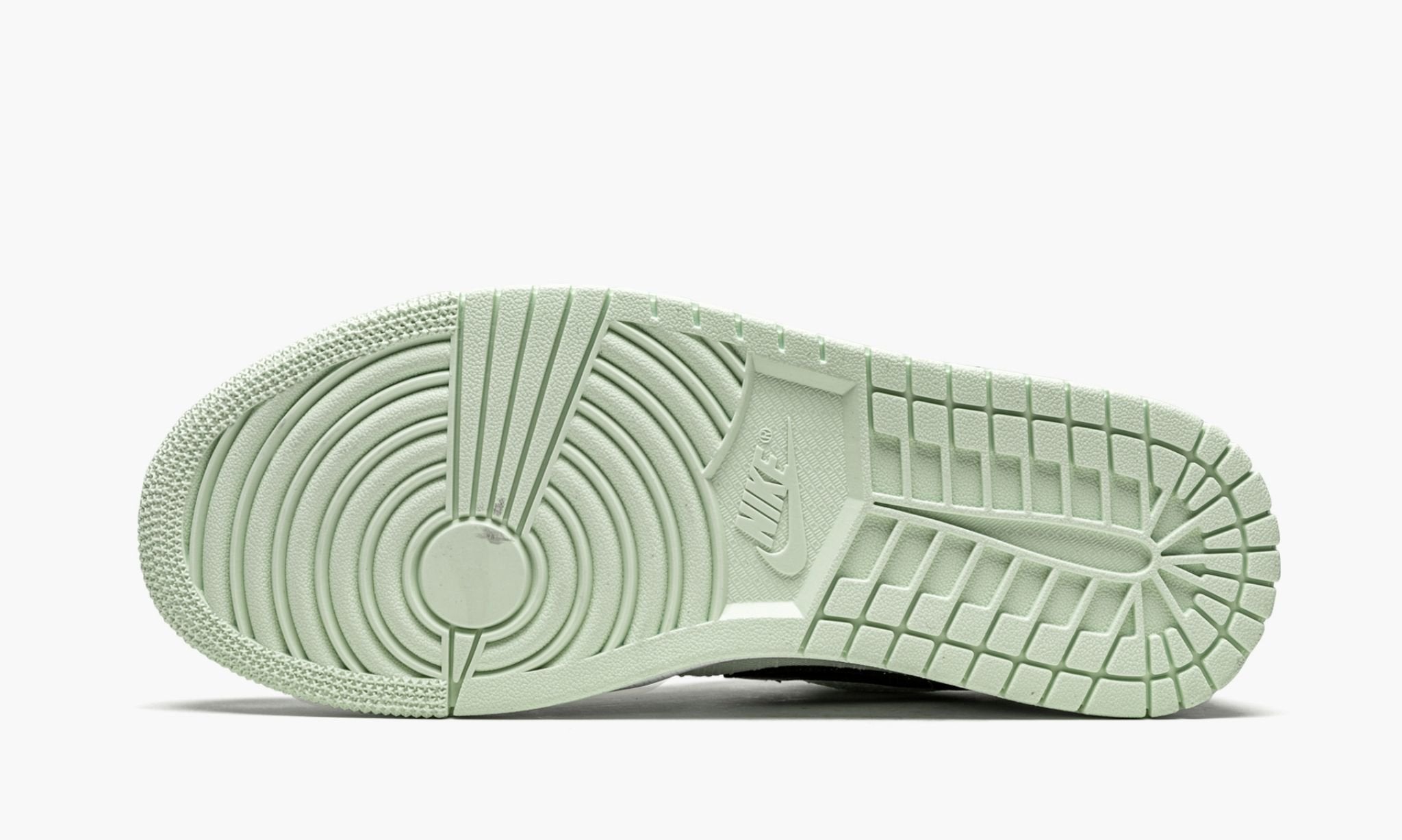 Air Jordan 1 Low Barely Green (WMNS)