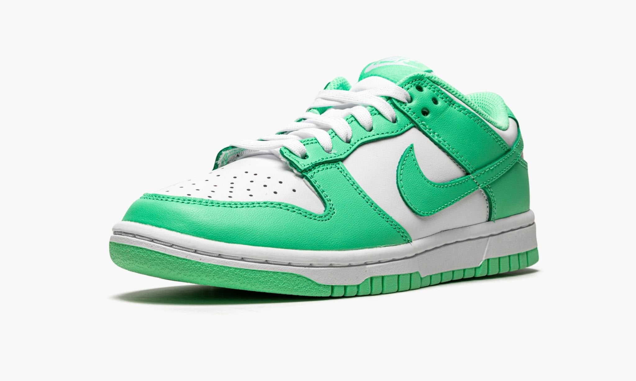 Nike Dunk Low Green Glow (WMNS)